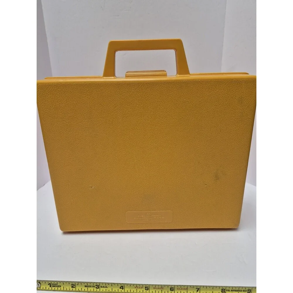 Fisher Price 1977 Vintage Tool Kit #924